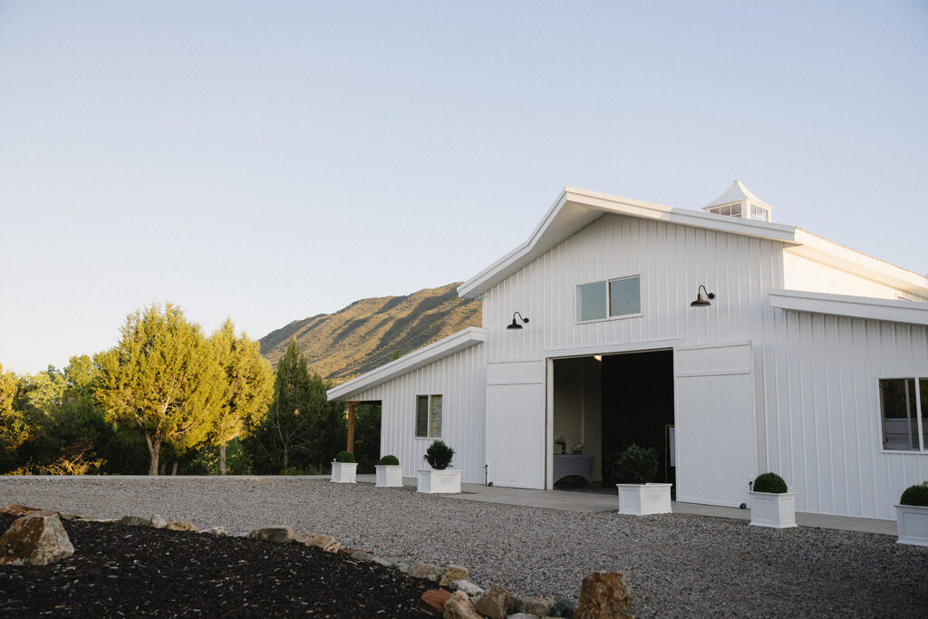 vista view events white barn at sunset in rifle, colorado