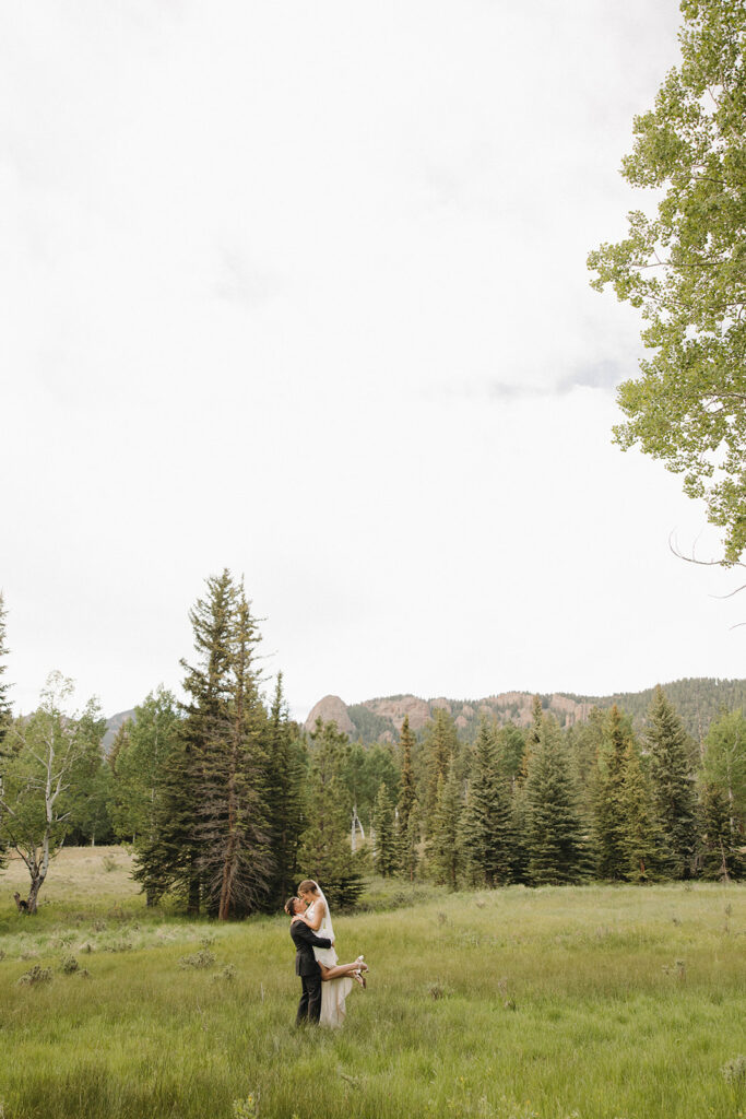 Colorado Wedding Weather by Season: What You Need to Know