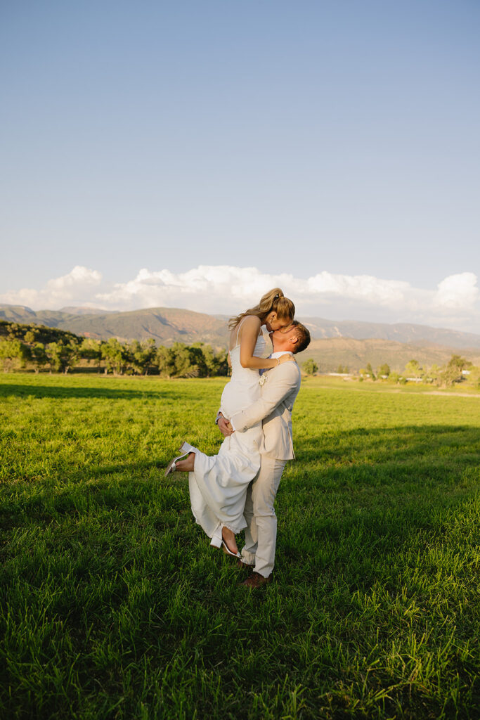 golden hour newlyweds portraits