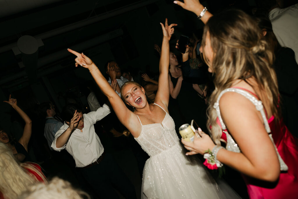 photojournalistic wedding photography wedding reception photos