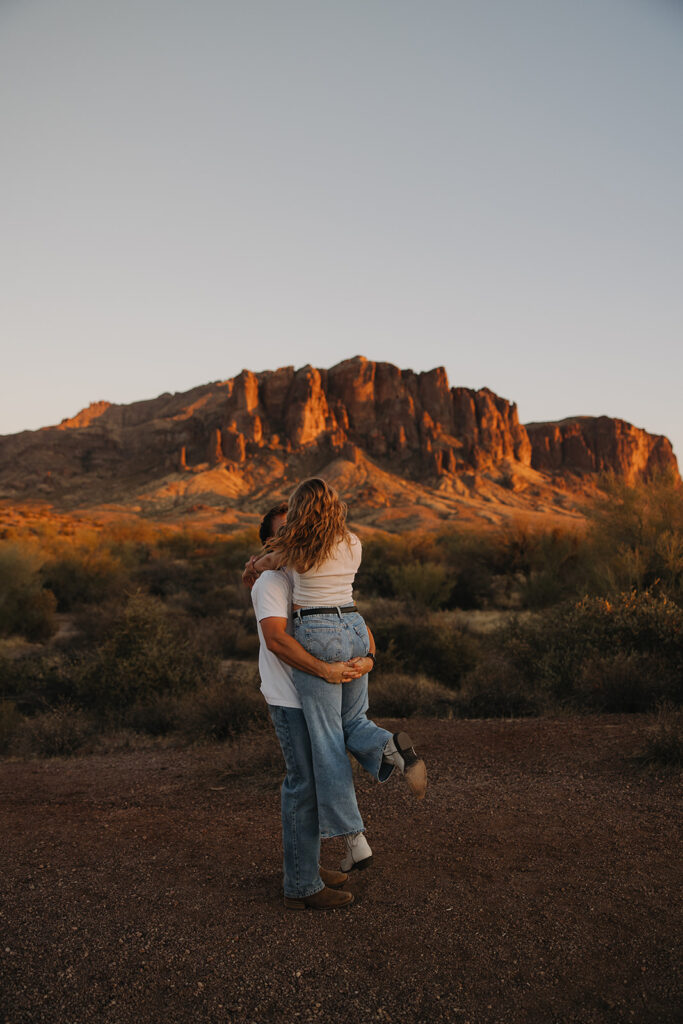 superstition mountains couples photoshoot at golden hour with romantic poses