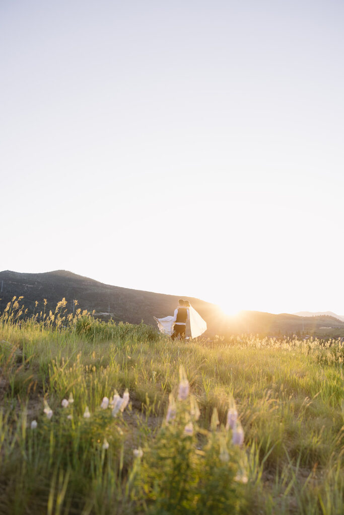 dreamy glowy bride and groom photos during golden hour
