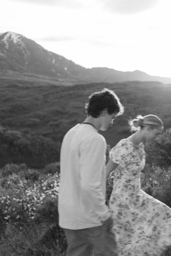 Utah Engagement Photos for Couples Who Want Something Scenic and Adventurous