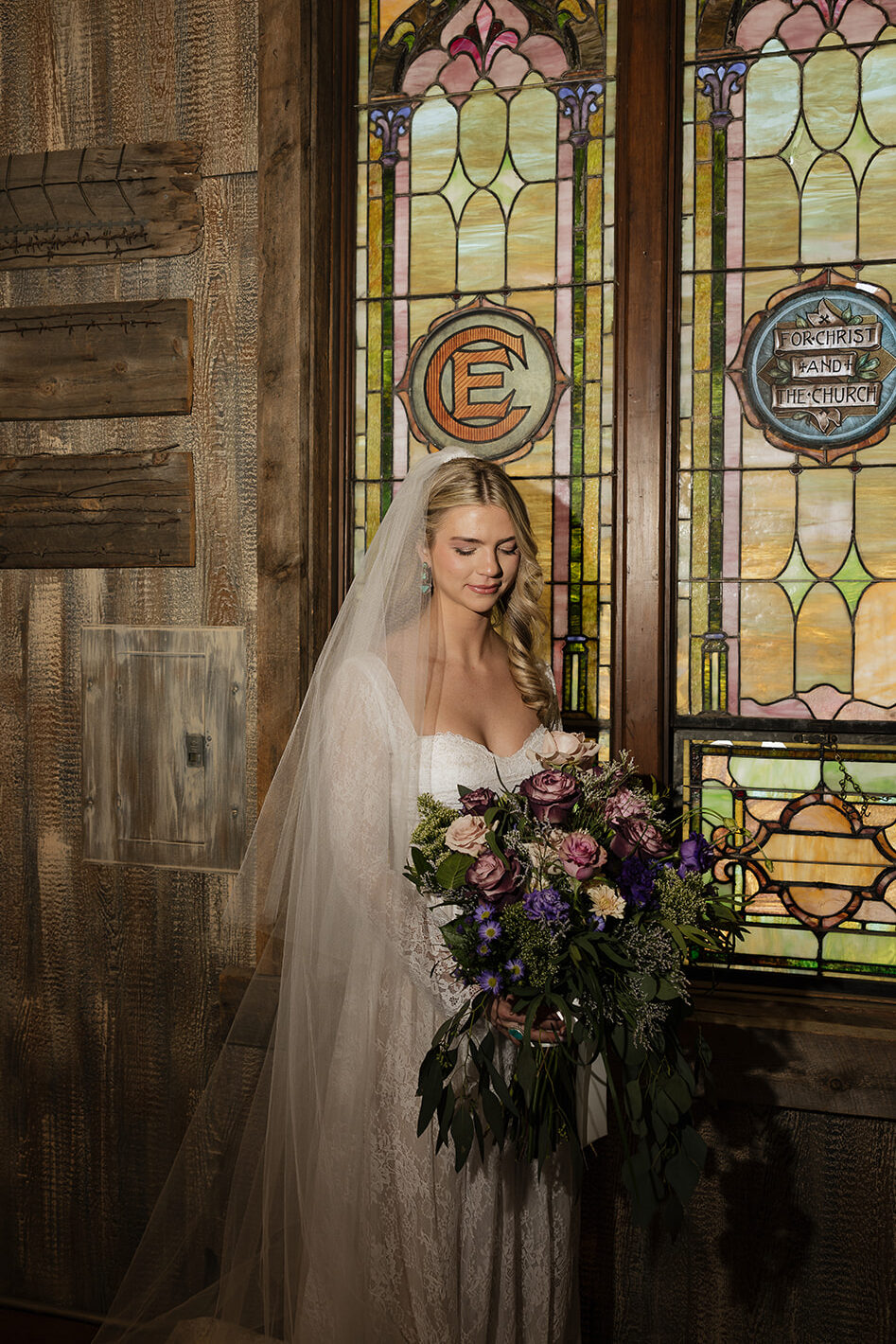 Western Style Wedding Ideas For a Colorado Barn Wedding