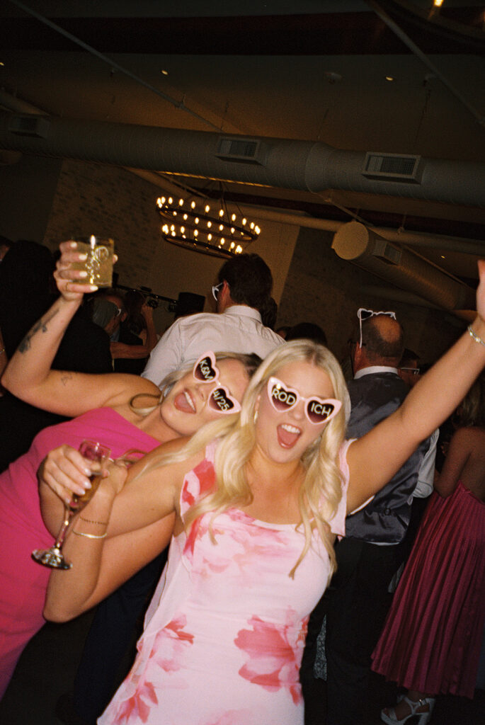 flash reception photography wedding tips for letting of of perfectionism