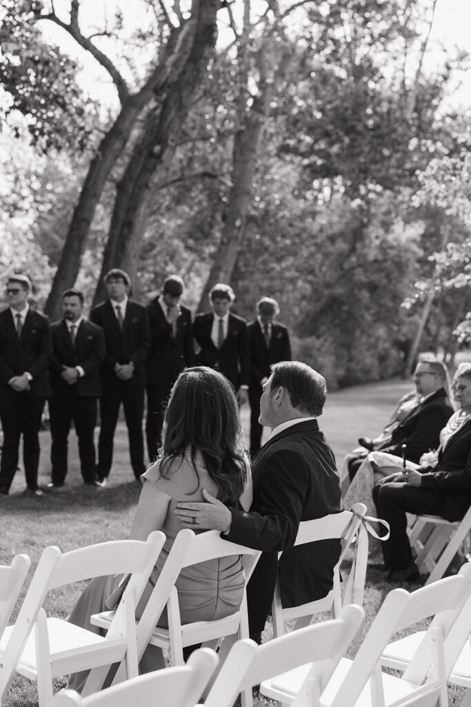 romantic wedding photography wedding photojournalism documentary style wedding photos
