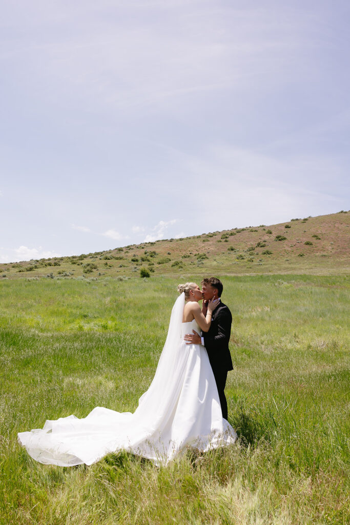 first look with bride and groom outdoor wedding photos